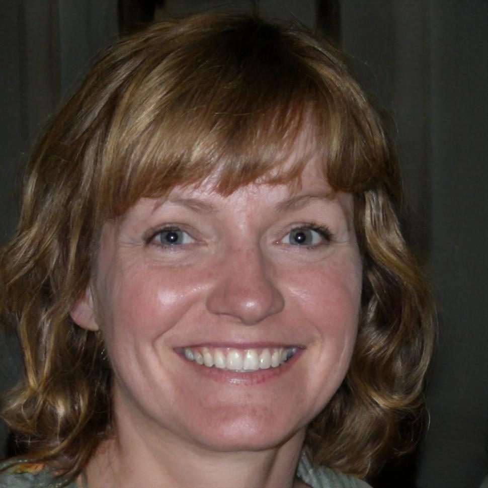 Dr. Marlies Hoffecker, Leitende Finanzanalystin